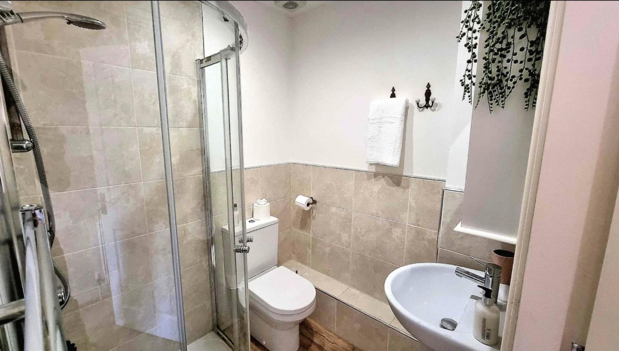 Top Floor Double En-Suite Br Apartment Central Matlock Matlock  Exterior foto